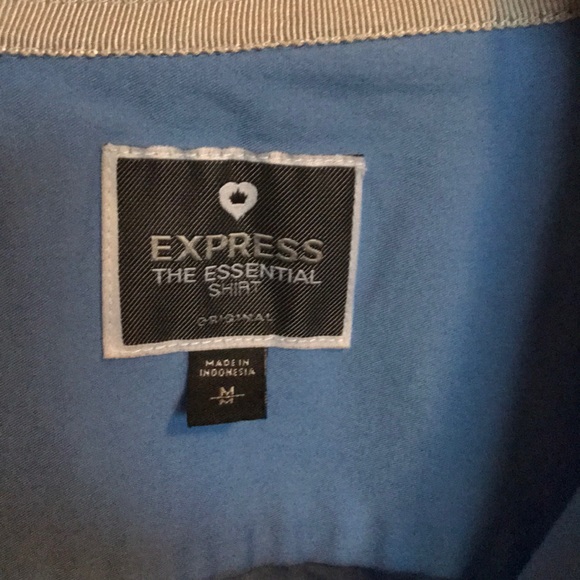 Button down - Picture 2 of 3